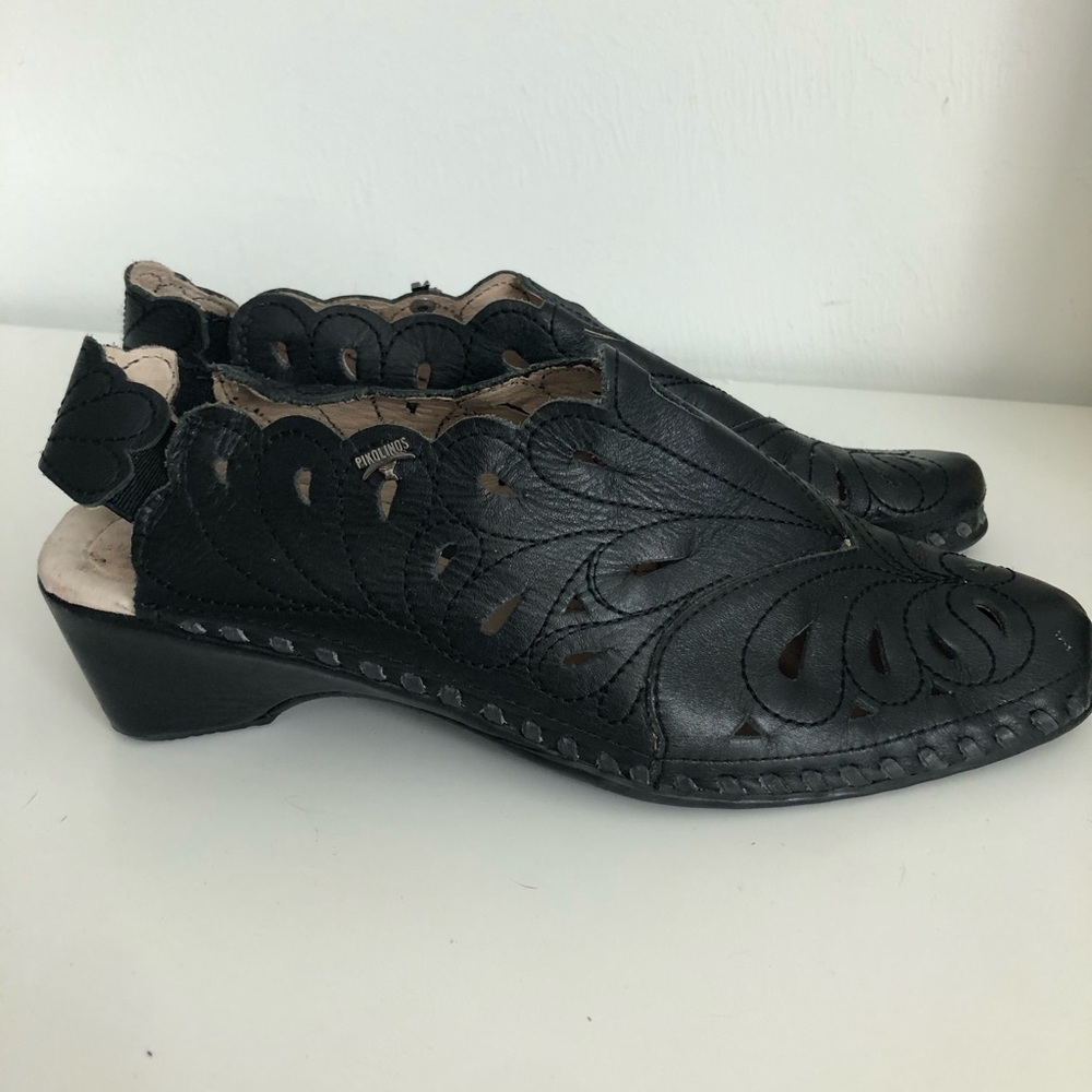 PIKOLINOS Black Leather Cutout Mules